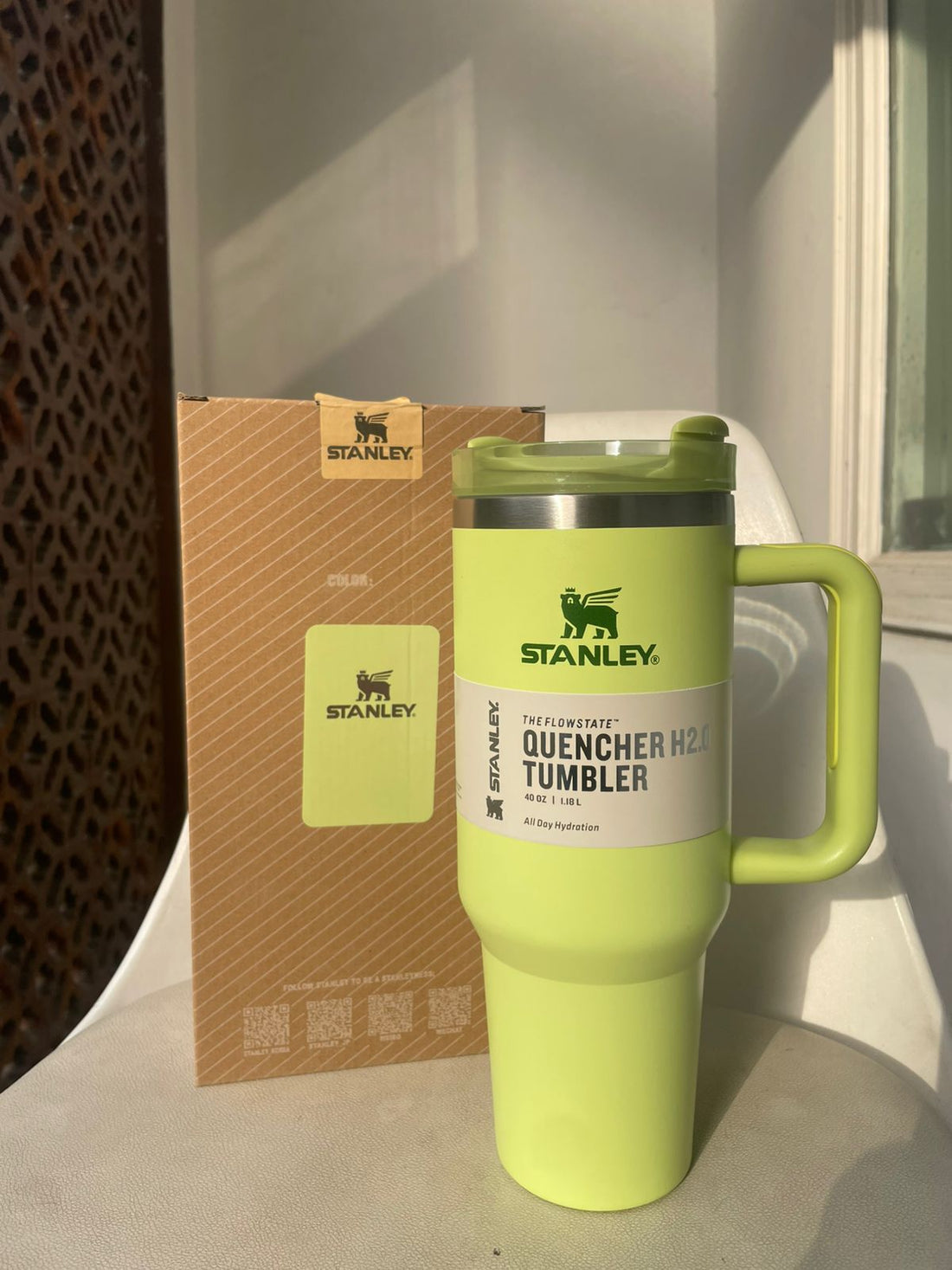 CITRON Stanley 40 oz FlowState Quencher H2.0 Tumbler