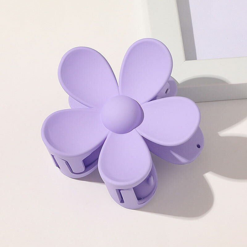 Flower hair clip
